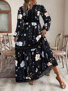 SHEIN VCAY 大码花卉印花 V 领蕾丝拼布长袖连衣裙 - 黑色 - 查看 5