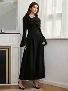 Modelyn Đầm dạ hội dài tay loe xẻ tà viền bạc và vàng cho nữ - màu đen - Xem 6