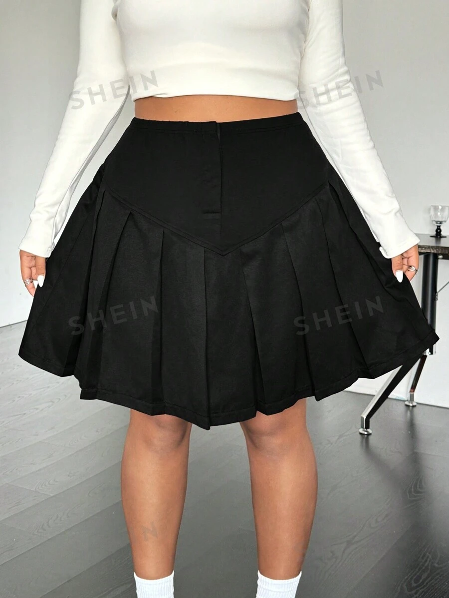 SHEIN EZwear Falda plisada de unicolor negro de talle alto para tallas grandes, casual y versátil