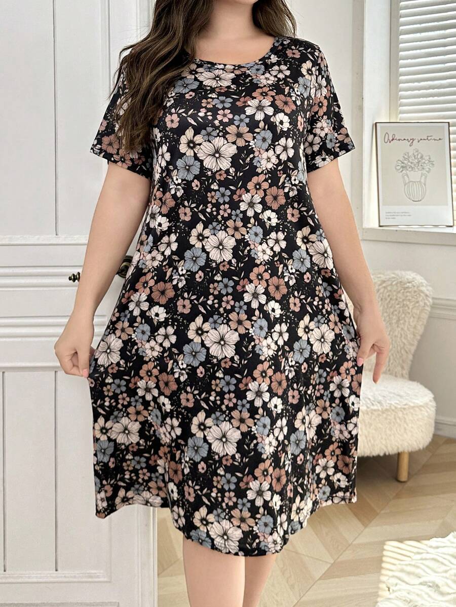Camisón con estampado floral de cuello redondo y manga corta, talla grande - Multicolor - Ver 1
