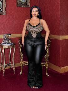Slaydiva Plus Size Black Lace Sexy Elegant Camisole For Autumn/Winter - Black - View 4