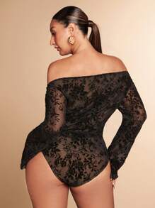SHEIN BAE Bodyduit de encaje con estampado floral, de un solo hombro, acampanado y de efecto "transparente" para mujer talla grande, ideal para citas románticas, uso interior, elegante y sexy, perfecto para festivales