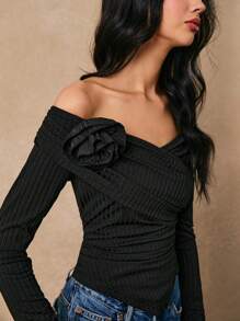 Poéselle Damen Langarmshirt mit ausgeschnittener Schulter und 3D Blumen Dekor Einfarbig, Alltagskleidung, Damen Top, Langarmshirt, Ausgeh-Top, geeignet für Alltag, Straße, Pendeln, Date und andere Anlässe - Schwarz - Übersicht 4