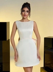 Lovelzi Elegant And Romantic Champagne-Colored Satin Gorgeous Faux Pearl Webbing Exaggerated Bow U-Shaped Back Evening Bachelorette Party, Prom Date, Birthday Cocktail Dress, Wedding Guest Dress
