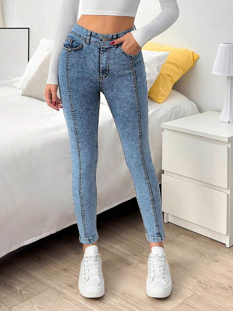 RueChic Women's Solid Color Pocket High Waist Skinny Casual Blue Jeans - Medium Wash - View 1