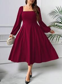 SHEIN LUNE 大码女式法式简约方领褶皱喇叭下摆长袖连衣裙酒红色长款女装 - 酒紅色 - 查看 4