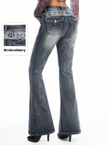 ROMWE Grunge Punk Pantalones vaqueros de tiro bajo, acampanados, con bordado de cruz en la espalda, con efecto desgastado, en estilo retro Y2K - Azul - Ver 1