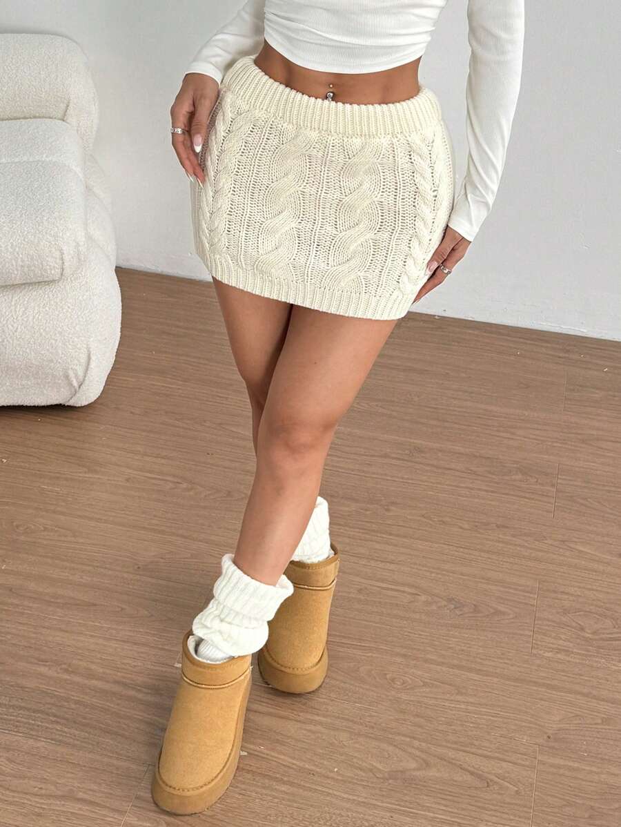 Flirla 女士纯色简约优雅休闲迷你裙针织百搭日常穿着 - 米色 - 查看 1