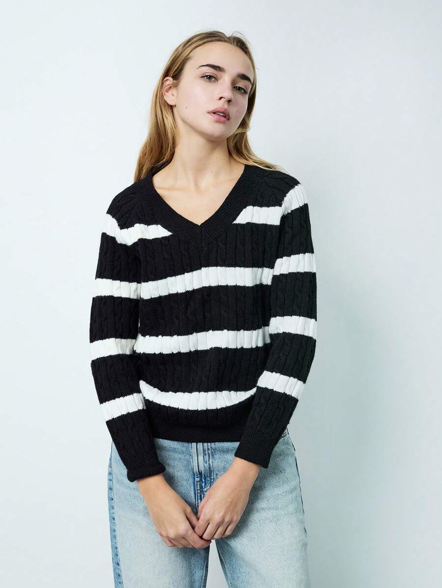 SHEIN Unity 1 Peça Suéter Casual de Manga Longa com Textura Listrada em Decote V para Mulheres, Listras Pretas e Brancas, Tricô de Outono/Inverno - Preto e Branco - Visão 1