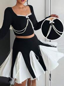 Flirla Conjunto de dos piezas para mujer de top corto con contraste de encaje, cuello cuadrado y lazo, con cadena de perlas falsa en estilo de sensualidad francesa de talla grande; y minifalda negra con volante calado y contraste de malla