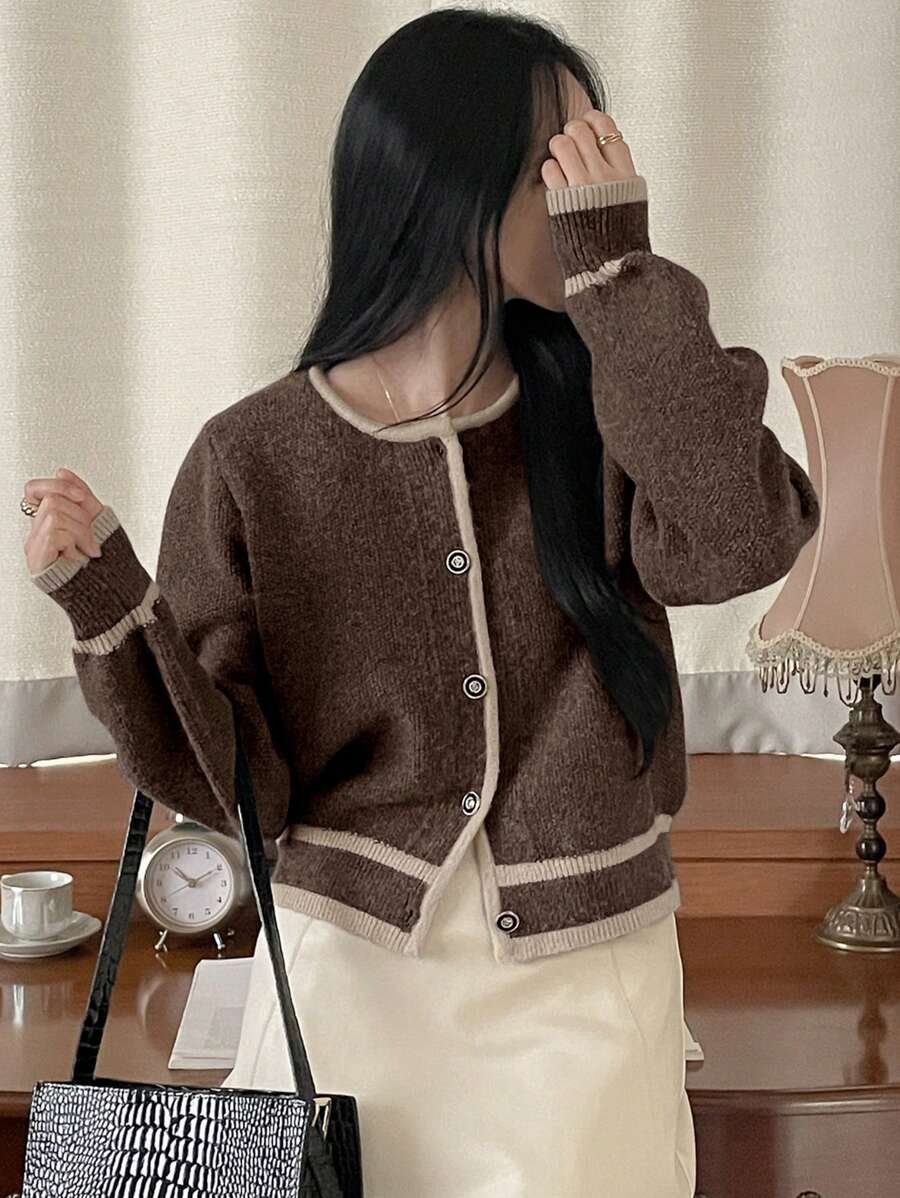 DAZY 休闲女士 V 领纽扣长袖毛衣开衫，适合秋冬季，秋季女装