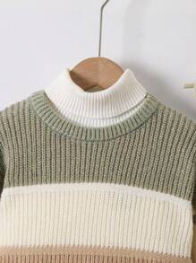 SHEIN Vintaside Kids Suéter grueso de niño casual con bloques de color, rayas anchas y patchwork, versátil y adecuado para otoño/invierno