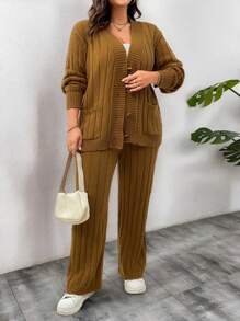 Calvaya Conjunto de top minimalista de manga larga con botones y bolsillo y pantalones en unicolor para tallas grandes