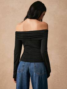 Poéselle Damen Langarmshirt mit ausgeschnittener Schulter und 3D Blumen Dekor Einfarbig, Alltagskleidung, Damen Top, Langarmshirt, Ausgeh-Top, geeignet für Alltag, Straße, Pendeln, Date und andere Anlässe - Schwarz - Übersicht 7