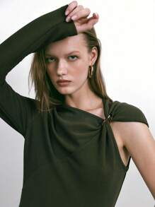 Maija New Autumn/Winter Urban Chic Elegant Casual Vintage Outdoor Ladies Green Asymmetrical Design Top - Green - View 2