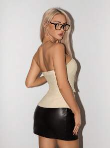 SHEIN ICON 女式合身 3D 口袋设计露背短款上衣，前开衩 - 杏色 - 查看 3