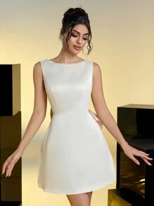 Lovelzi Elegant And Romantic Champagne-Colored Satin Gorgeous Faux Pearl Webbing Exaggerated Bow U-Shaped Back Evening Bachelorette Party, Prom Date, Birthday Cocktail Dress, Wedding Guest Dress