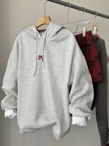 DAZY Sudadera holgada informal con capucha para mujeres con bordado de mariposa, manga larga, otoño