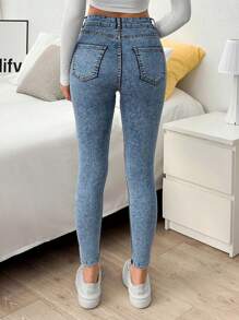 RueChic Women's Solid Color Pocket High Waist Skinny Casual Blue Jeans - Medium Wash - View 2