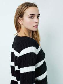 SHEIN Unity 1 Peça Suéter Casual de Manga Longa com Textura Listrada em Decote V para Mulheres, Listras Pretas e Brancas, Tricô de Outono/Inverno - Preto e Branco - Visão 2