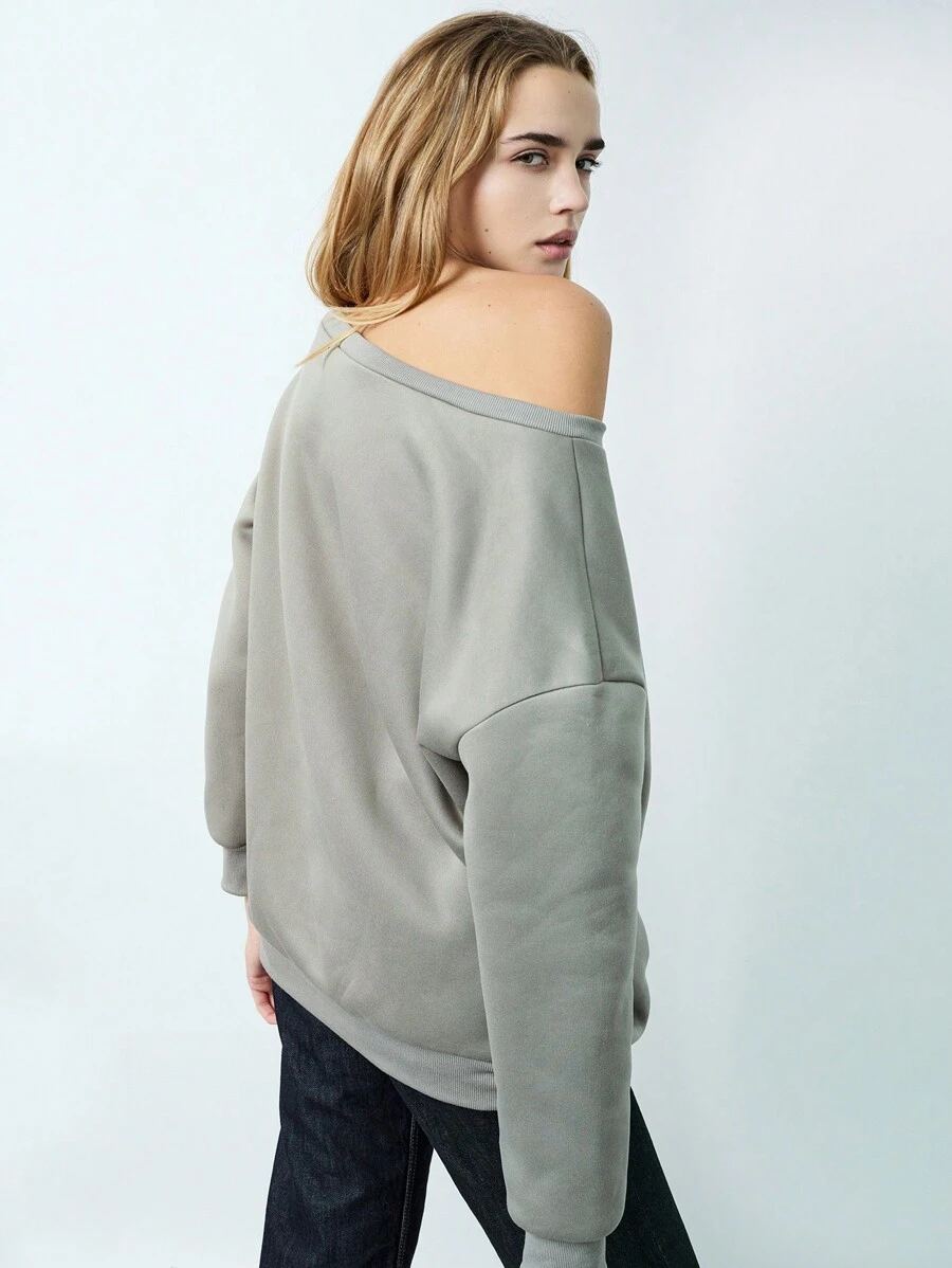 TRNVIE 1pc Women's Casual Light Gray Asymmetrical Neck Loose Long Sleeve Sweatshirt, Simple Autumn/Winter Pullover Fall Outfit - Light Grey - View 1
