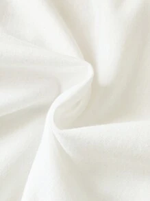 SHEIN 2 件装女婴 2024 年秋冬新款高街时尚 INS 风格服装，破洞牛仔裤套装，Babe 标志压花运动衫和罗纹针织 T 恤，柔软面料套头衫两件套 - 白色 - 查看 5