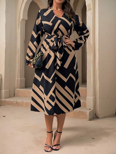 SHEIN Clasi Plus Size Women Christmas Print Woven Long Sleeve Regular Elegant Autumn Winter Dress Maxi Women Outfit Fall Cloth For Women