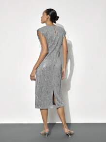 Maija 现代都市银色亮片贴身垫肩女士中长连衣裙，适合情人节聚会、春夏派对 - 灰色 - 查看 7