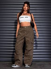SHEIN EZwear Plus Size Leopard Print Straight-Leg Casual Cargo Jeans - Brown - View 3