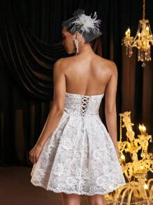 SHEIN Belle Robe de princesse élégante, romantique et luxueuse en dentelle blanche sans bretelles. Convient pour la enterrement de vie de jeune fille, le mariage, la remise des diplômes, les vacances, la fête prénuptiale, la robe de bal de promo - Blanc - Voir 2