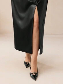 BizChic Women Solid Color Slit Simple Plus Size Casual PU Leather Elegant Commuter Skirt Fall Women Outfits Winter Women Clothes