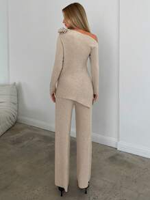 Aloruh 女士斜肩长袖简约毛衣加长裤休闲套装 - 卡其色 - 查看 3