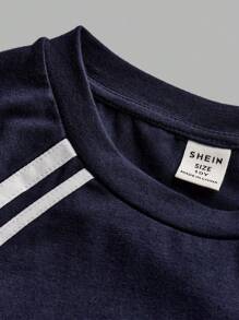 SHEIN Girlism 青少年女孩运动风格条纹和数字印花短袖短款 T 恤，适合日常休闲穿着