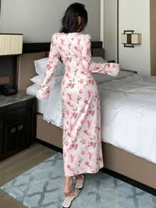 DAZY 浪漫花卉印花蕾丝花边腰部荷叶边袖口睡袍睡衣