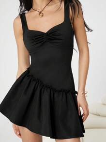 SHEIN EZwear 1 pièce nouvelle robe cami élégante plissée de couleur unie à ourlet froncé pour femmes - Noir - Voir 1