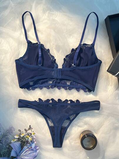 Classic French Zwart Neck BH Lingerie Set view 2