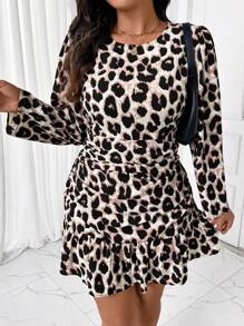 SHEIN Frenchy Vestido con estampado de leopardo y fruncido para mujer de talla grande