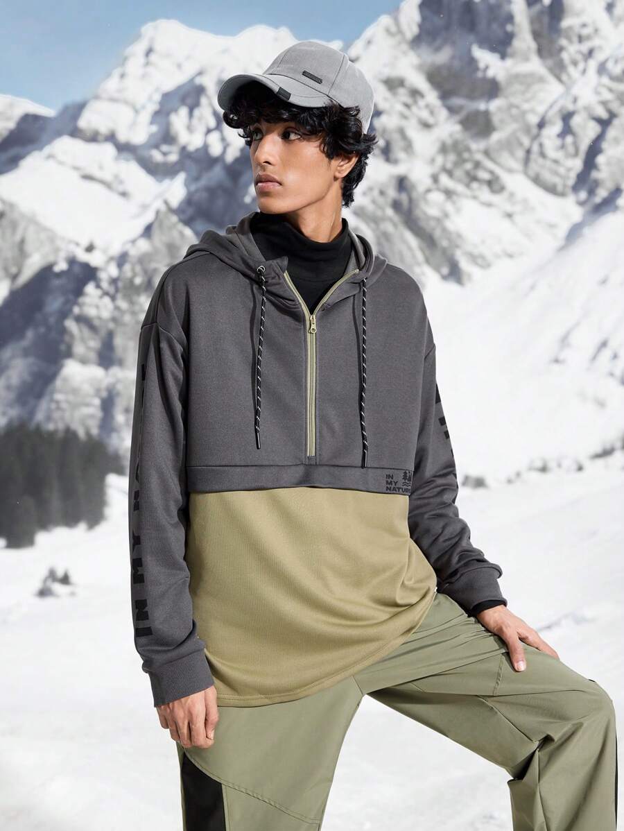 In My Nature Sudadera con capucha holgada para exteriores con estampado de lema y cremallera delantera de contraste para hombres - Negro - Ver 1