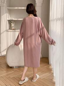 DAZY Star & Letter Print Decor V-Neck Loose Fit Casual Dress House Dress