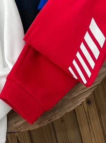 SHEIN Leap Crew 4 件套 Tween Boy 白色黑色连帽运动衫 红色蓝色慢跑裤 经济型套装 男童秋装 儿童秋装 秋季衬衫 儿童冬装 幼儿男孩秋季可爱毛衣 万圣节儿童服装 秋季衬衫 秋季衬衫 万圣节衬衫 黑色衬衫 适合通勤上学 日常休闲 大学旅行 适合运动 适合秋冬季节,抓绒,加厚 - 黑與白 - 查看 3