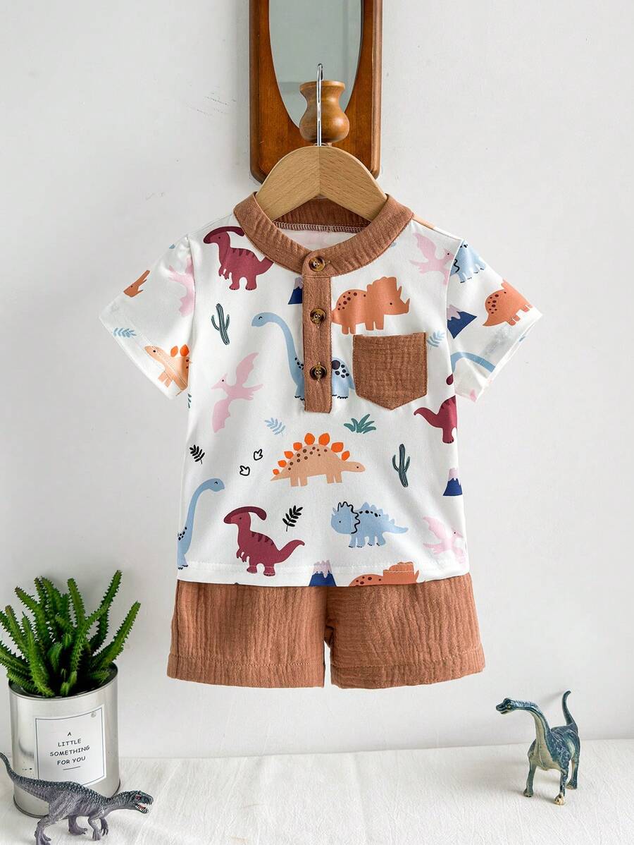 Baby Jungen Cartoon Dinosaurier Muster Patchwork Outfit mit Kurzarm, Kombination aus lebendigen Dinosaurier Grafiken und einfarbigen Stoffen, und verspieltes Design perfekt für Frühling/Sommer, bringt erfrischenden Komfort und süße Stimmung für Kleinkind