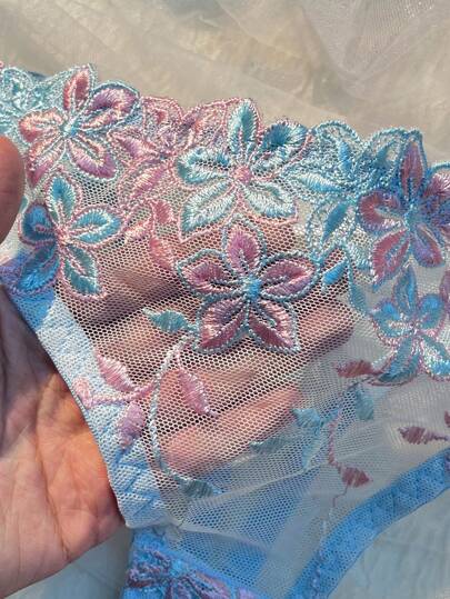 Roze Romantic Underwire Lingerie BH Slipje Set view 3