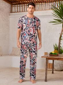 Manfinity Manfinity ChillVibe Men's Floral Print Crew Neck Short Sleeve T-Shirt And Pants Sleepwear Set