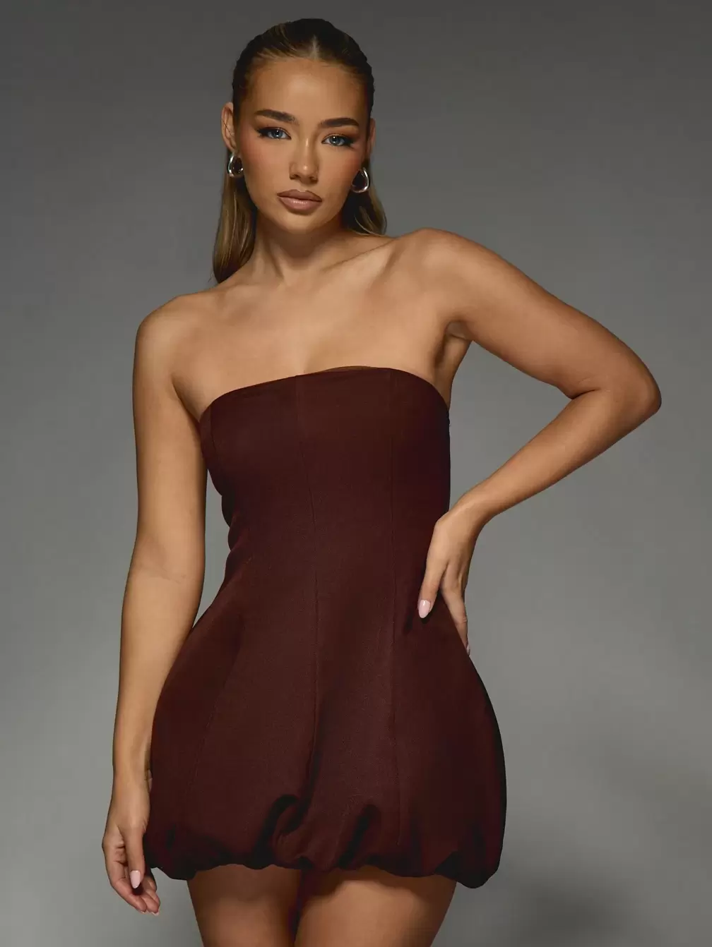 aerie bodycon dress Couture 824 - Short Stretch Satin Sheath Madewell Smocked-Top Dress in This dress features a Size:10 years details:Halter