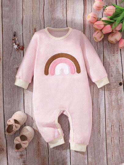 SHEIN Mono rosa de bebé niña con patrón de gofre bordado, para otoño/invierno