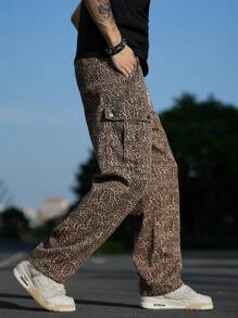 Manfinity Hypemode Men's Fashion Leopard Print Cargo Denim Jeans - Multicolor - View 4