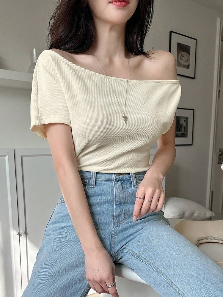Women Asymmetrical Hem Batwing Sleeve Casual T-Shirt, Solid Color