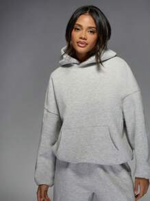 MISSGUIDED 舒适的超大套头连帽衫，配有袋鼠口袋，休闲街头服饰必备，是家居服和运动休闲的完美选择，秋冬舒适运动衫 - 灰色 - 查看 3