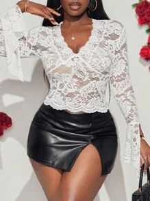 Slaydiva Valentine's Day Sexy & Sweet Lace Bell Sleeve V-Neck Cropped Midriff-Baring Top For Women - White - View 1