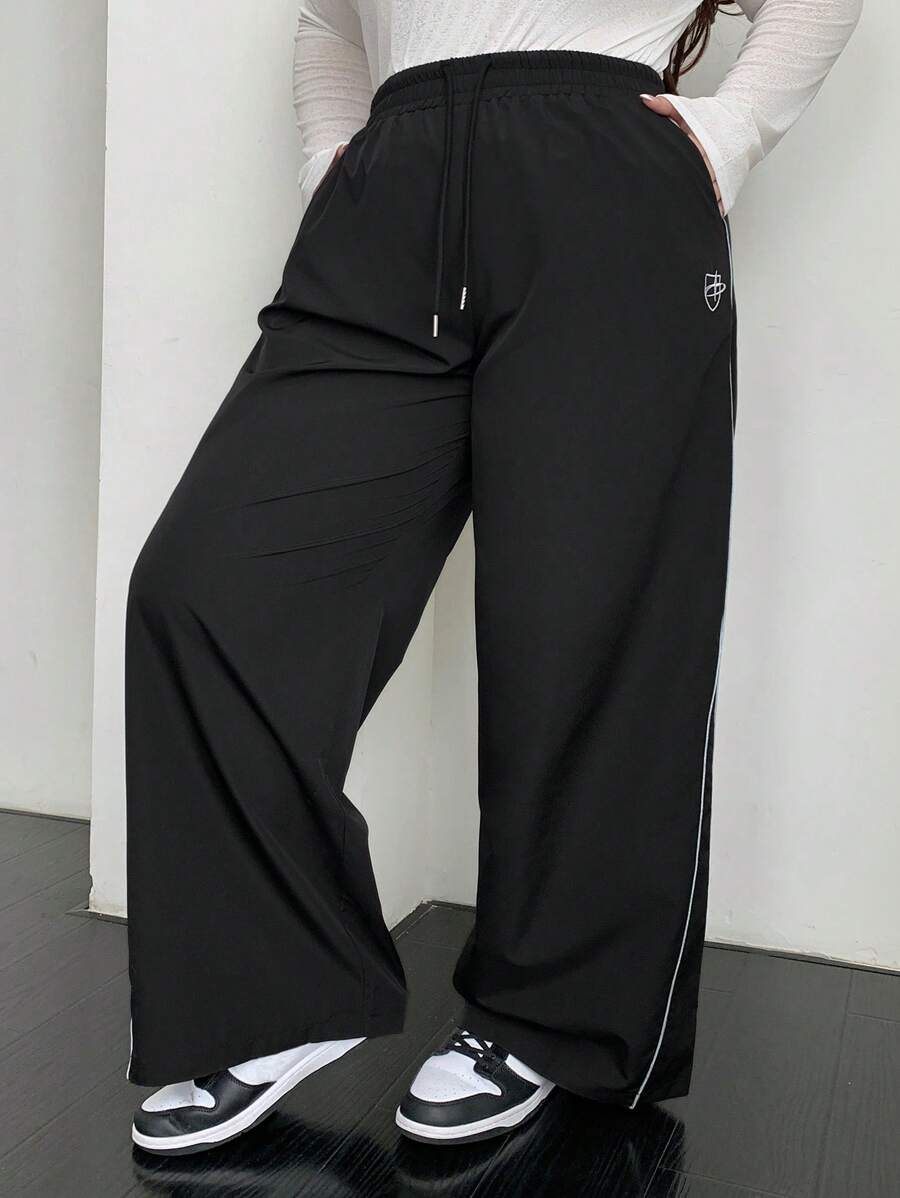 Dazy Plus 大码刺绣装饰拼布松紧腰阔腿休闲裤，四季皆宜